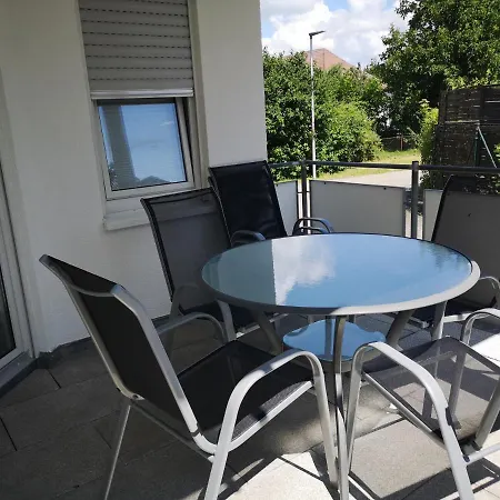 Apartamento Familienfreundliche Mit Wohlfuehlbalkon Und Kostenlosem Parkplatz Nahe Messe Und Bodensee