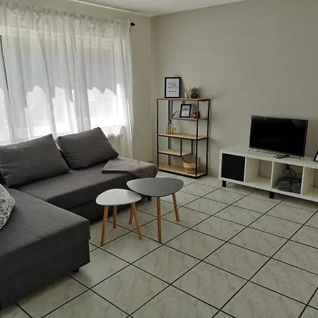 Familien-ferienwohnung: Messe-nähe Mit Balkon Und Parkplatz Am Bodensee