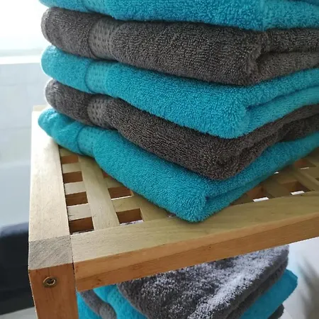 Apartamento Familienfreundliche Mit Wohlfuehlbalkon Und Kostenlosem Parkplatz Nahe Messe Und Bodensee Meckenbeuren