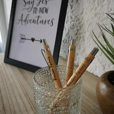 Familienfreundliche Mit Wohlfuehlbalkon Und Kostenlosem Parkplatz Nahe Messe Und Bodensee